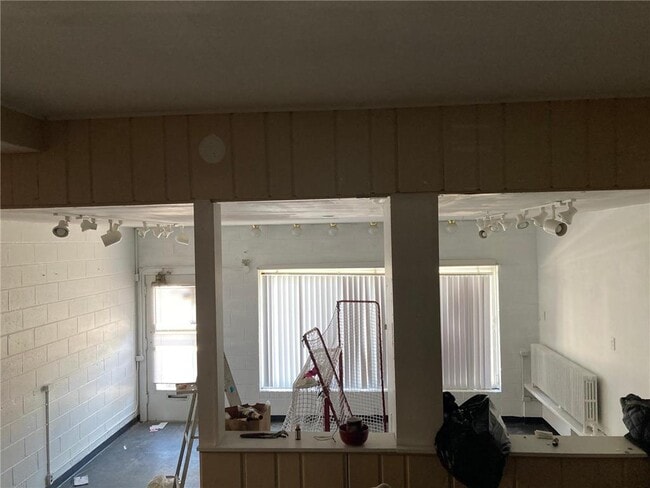 Building Photo - 1129 Payne Ave