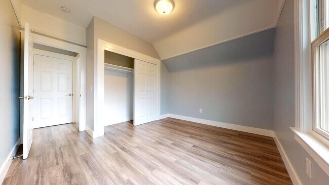 Building Photo - "Lake Street Victorian w/ Classic Charm & Modern Updates 3-Bed 2.5 Baths in one of SF's highly so...