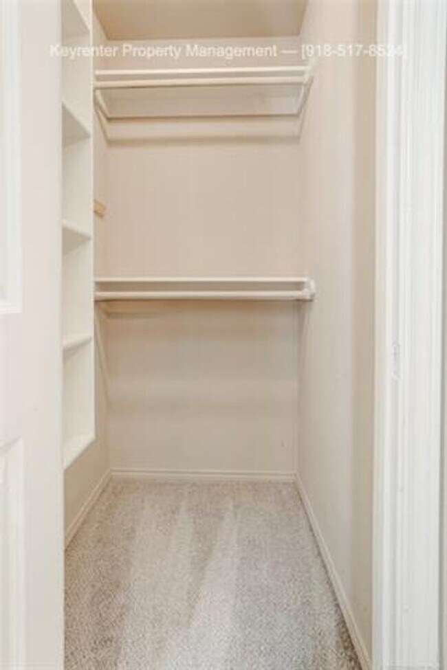 Building Photo - 3 Bed | 2 Bath | Jenks