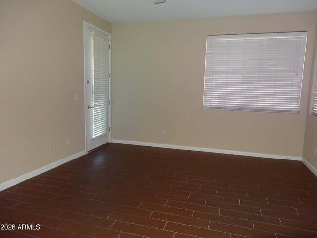 Building Photo - 1350 E Indigo Dr