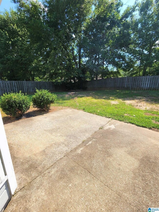 Building Photo - 3013 Bowron Rd