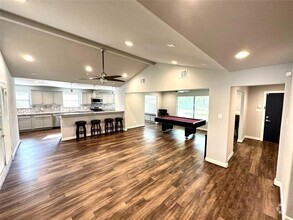Building Photo - 5627 Cerritos Dr