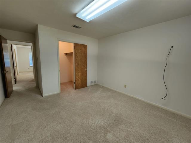 Building Photo - 2604 Buckingham Dr
