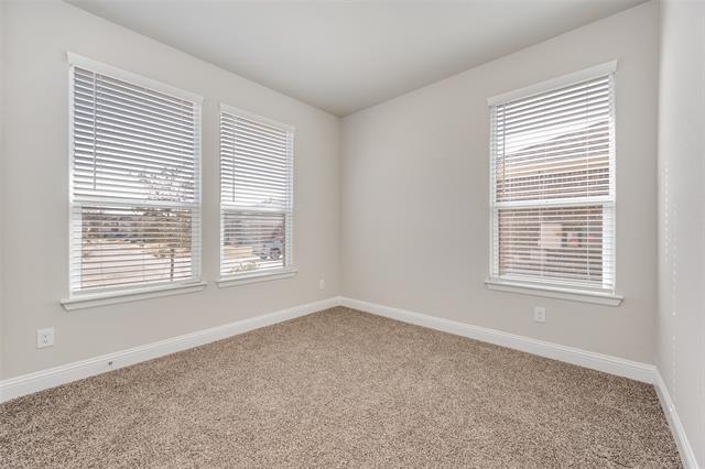 Building Photo - 2216 Toucan Dr