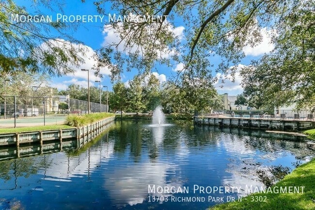 Building Photo - 13703 Richmond Park Dr N