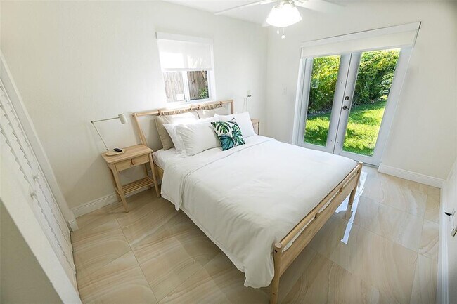 Building Photo - 1162 Hayes St