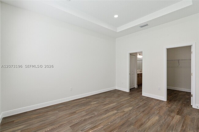 Building Photo - 1296 Moselle Ave
