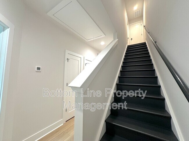 Building Photo - 1354 Briar Creek Rd