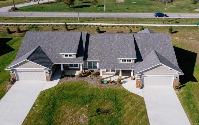 Building Photo - 3232 Plum Tree Ln