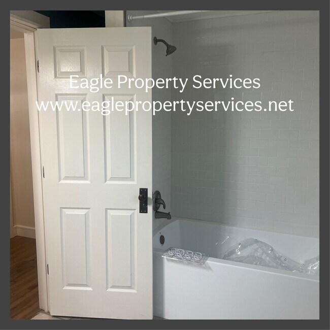 Building Photo - 236 Turvey Nichols Rd