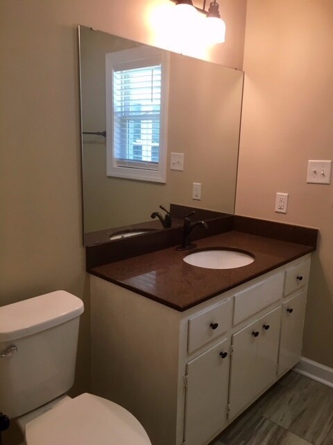 Building Photo - Renovated 3 bedroom Ranch In Princeton, Ap...