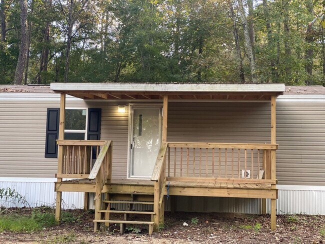 Building Photo - 2 Bedrooms, 2 Bathrooms - Home in Cedar Bluff!