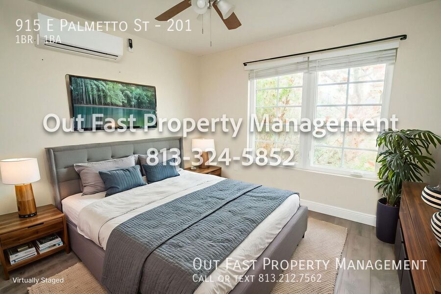 Building Photo - 915 E Palmetto St