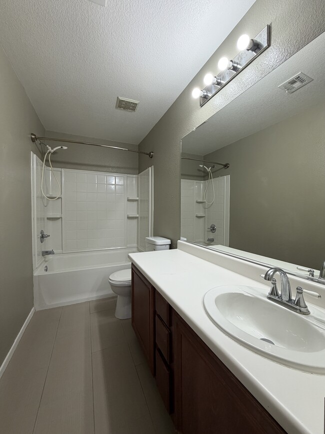 Building Photo - 6250 W Arby Ave