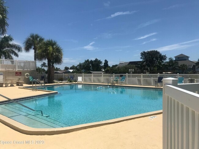 Building Photo - 250 N Banana River Dr