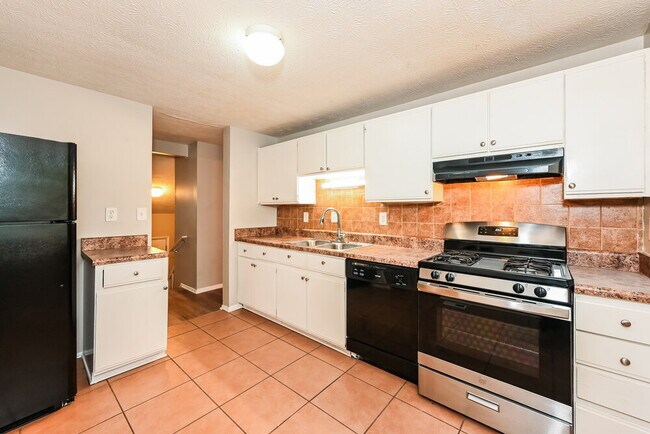 Building Photo - 1876 Corduroy Ct