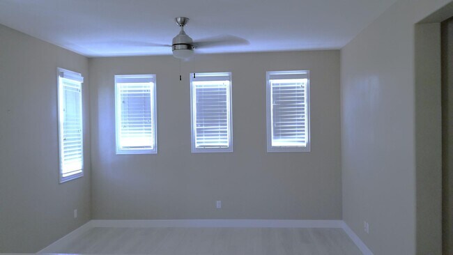 Building Photo - 2248 E Ottawa Ln