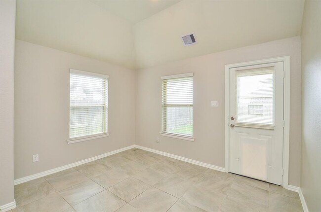 Building Photo - 23019 Tindarey Falls Ln