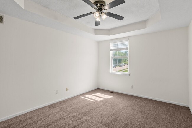 Building Photo - 5005-5007 Carrie Ridge Dr.