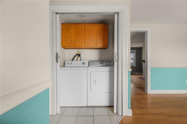 Building Photo - 3421 Pawtucket Ave