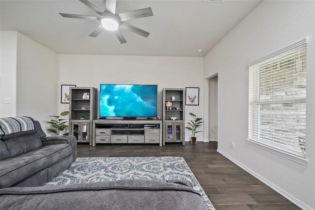 Building Photo - 2520 Quartz Trail