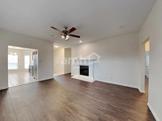 Building Photo - 73 N Highland Dr