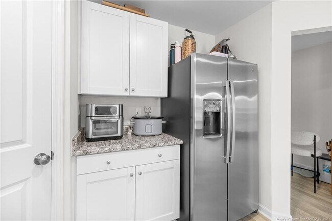 Building Photo - 4993 Blue Springs Rd