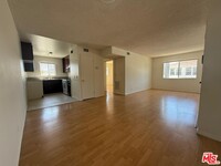Building Photo - 505 S Verdugo Rd