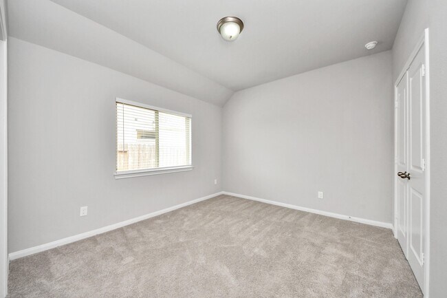 Building Photo - 859 Sarasota Shore Dr