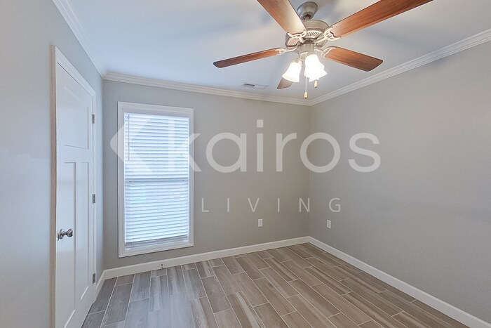 Building Photo - 117 Old Orchard Rd