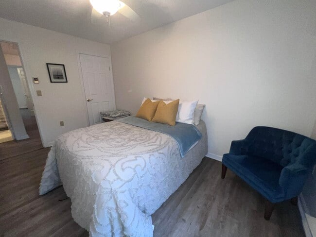 Building Photo - 33 Harbor Way