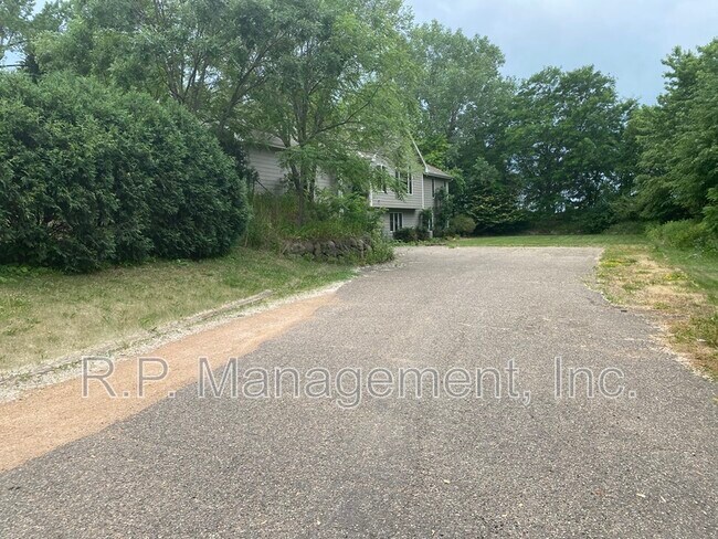 Building Photo - 4626 Linnea Ln