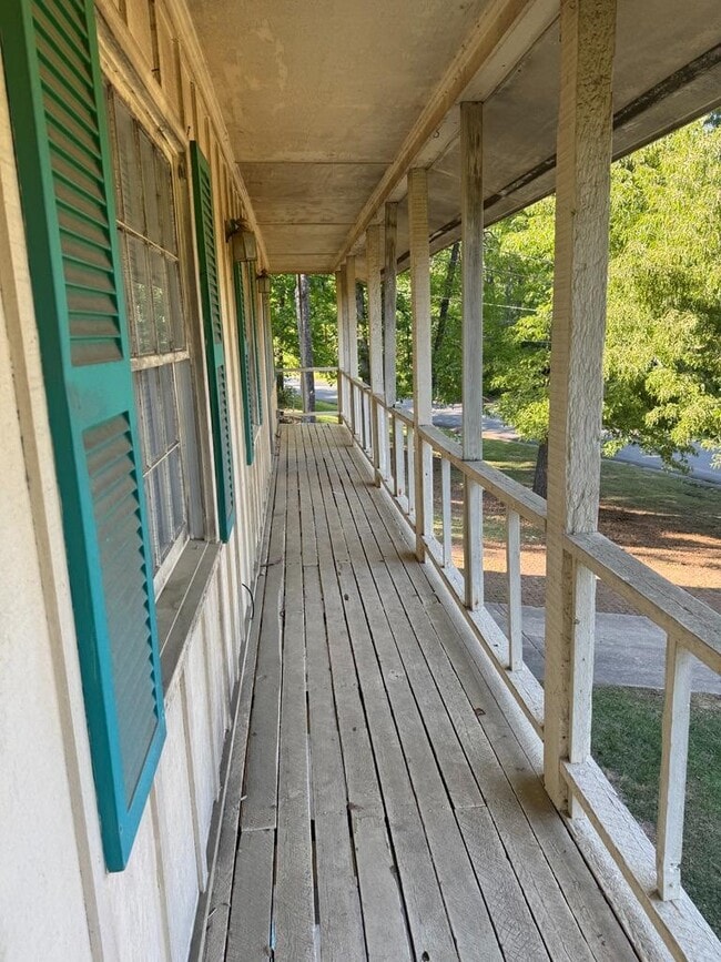 Building Photo - 115 Bay Valley Dr SW