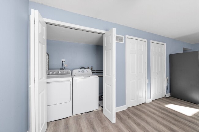 Building Photo - 1331 Highland Ave