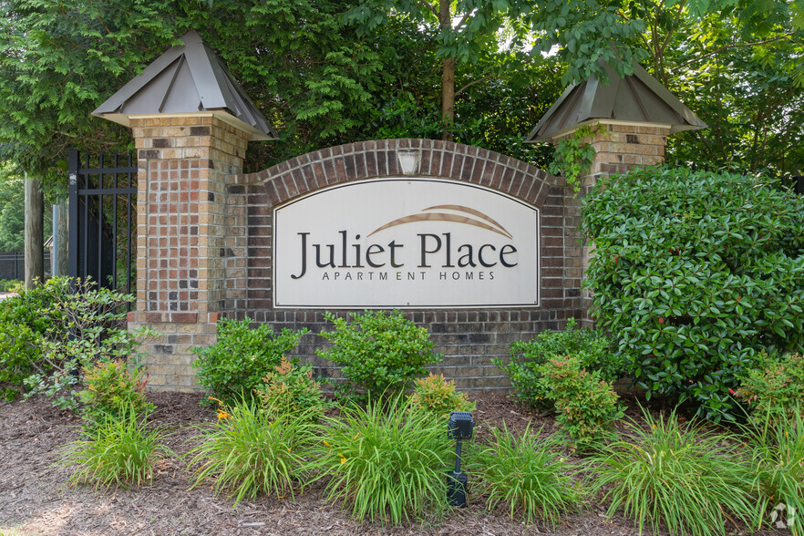 Entrance - Juliet Place Apartment Homes