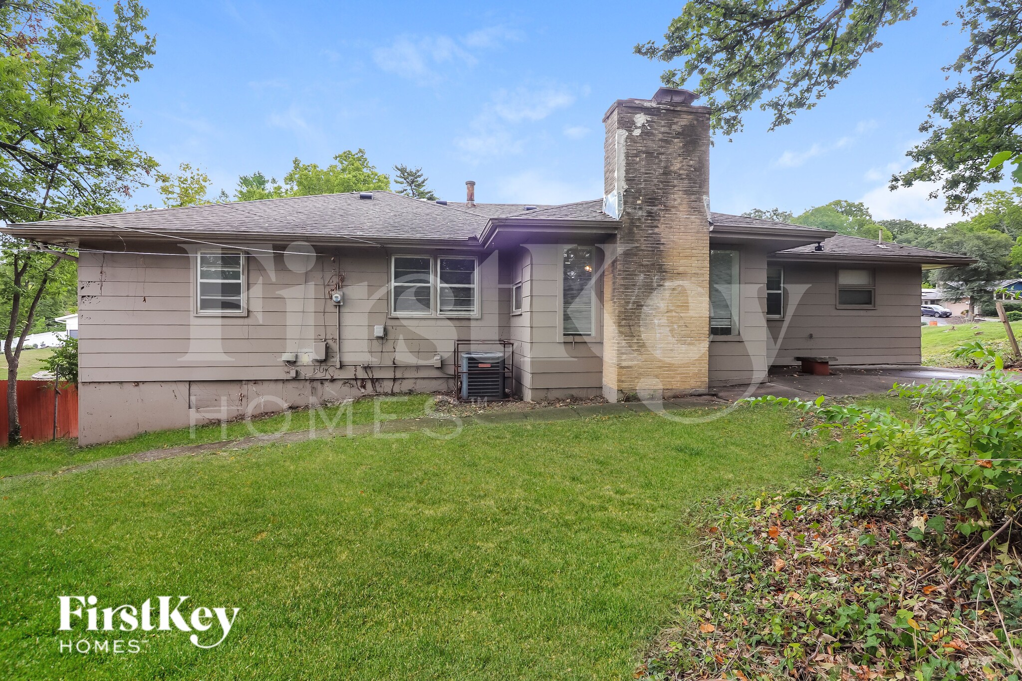 Building Photo - 7120 Eastern Ave