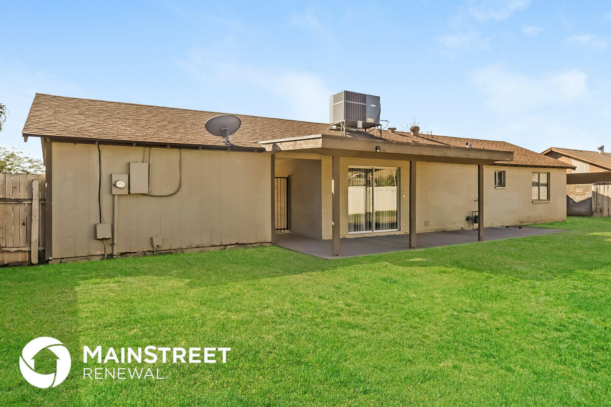 Building Photo - 7132 W Glenrosa Ave