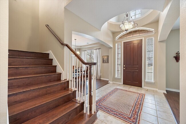 Building Photo - 619 Loch View Ct