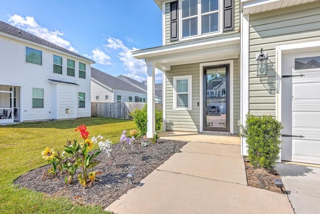 Building Photo - 132 McClellan Way