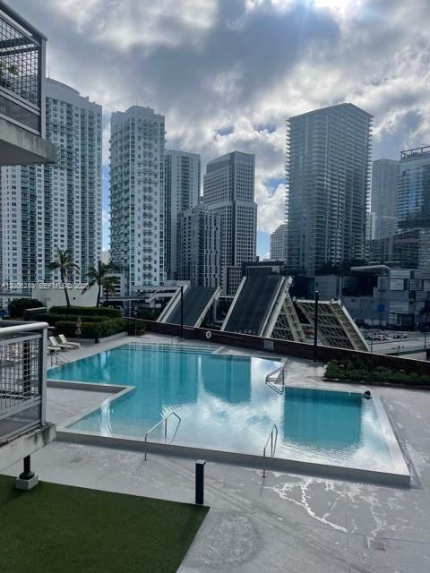 Building Photo - 350 S Miami Ave