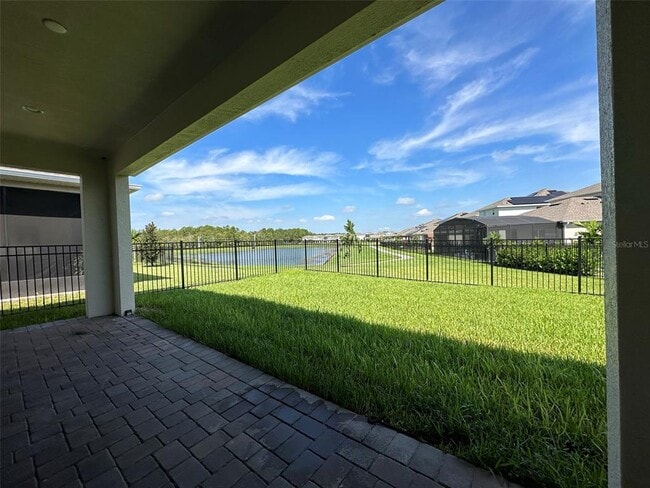 Building Photo - 15095 Mayberry Dr