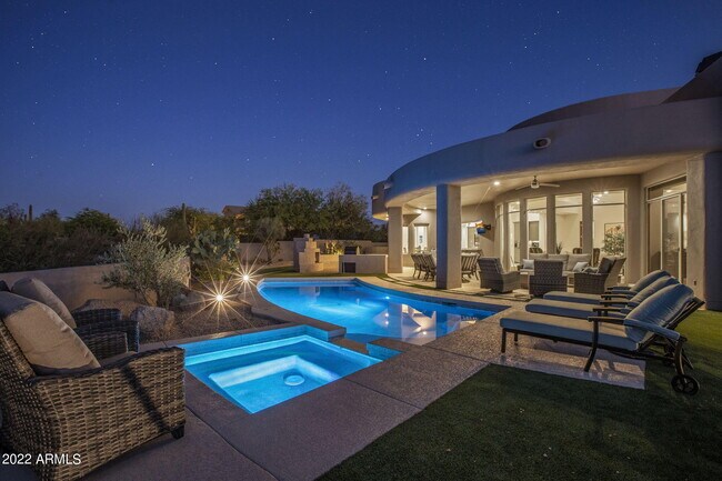 Building Photo - 10448 E Skinner Dr