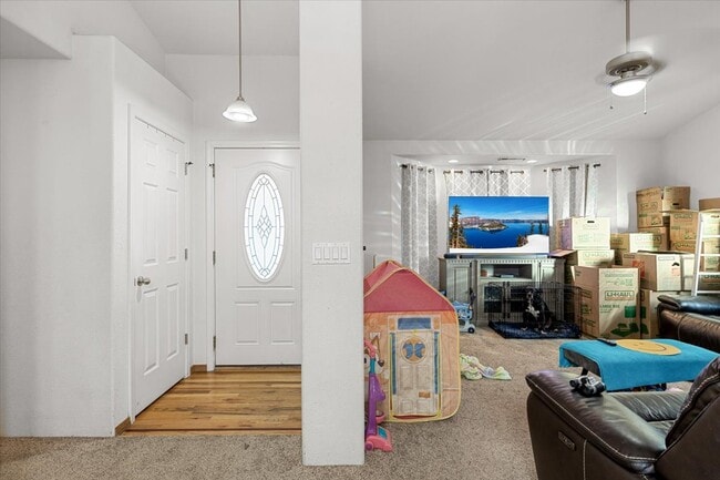 Building Photo - 1432 Beekman Ave