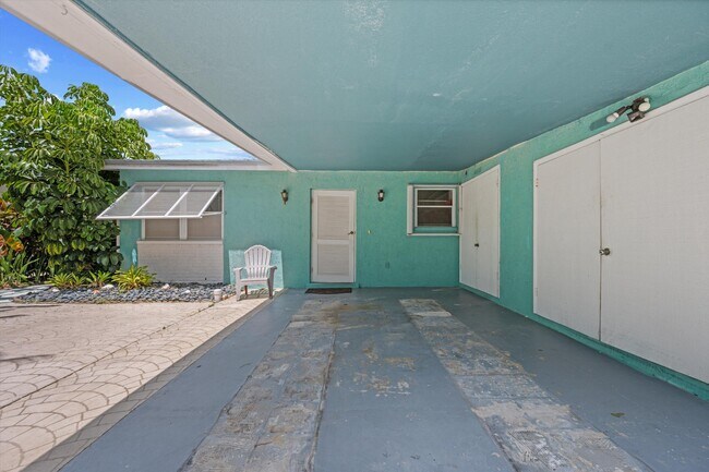 Building Photo - 96 Aqua Ra Dr