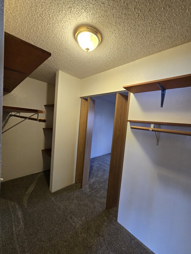 Building Photo - 77 Slater Dr