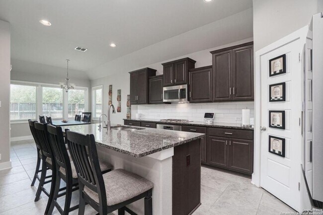 Building Photo - 2519 Merritt Vista