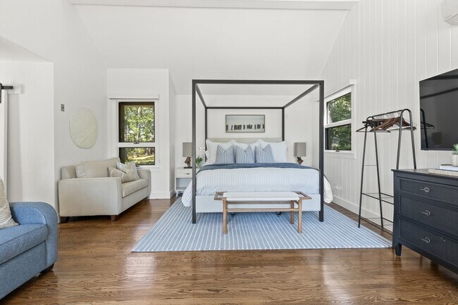 Building Photo - 65 Starboard Ln