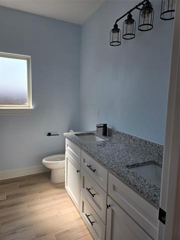 Building Photo - 2505 Oakwood Terrace