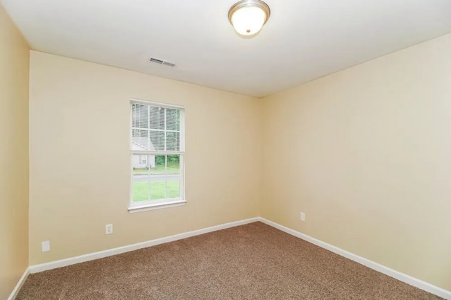 Building Photo - 2038 Samantha Dr