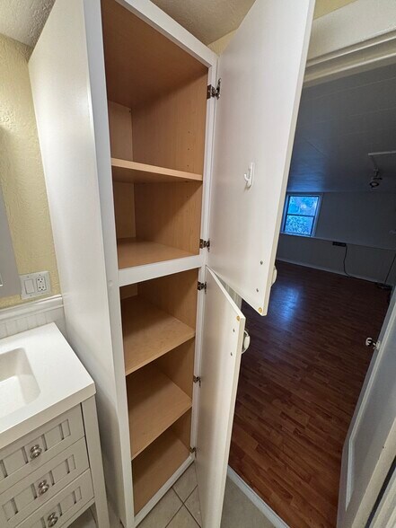 Bathroom Storage - 1534 Benton St